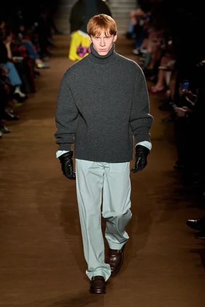 Look 35